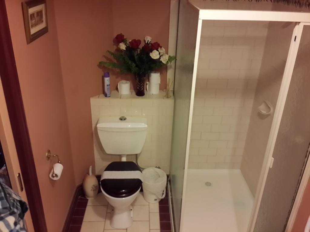 Rustic Refuge Guesthouse Kalorama Bagian luar foto